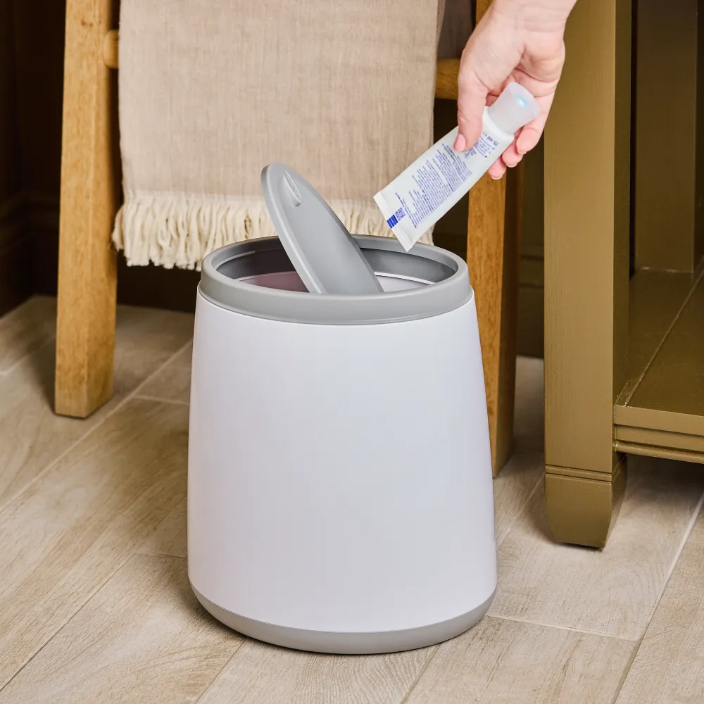 Minky 8L Bin with Swing Lid - Image 4