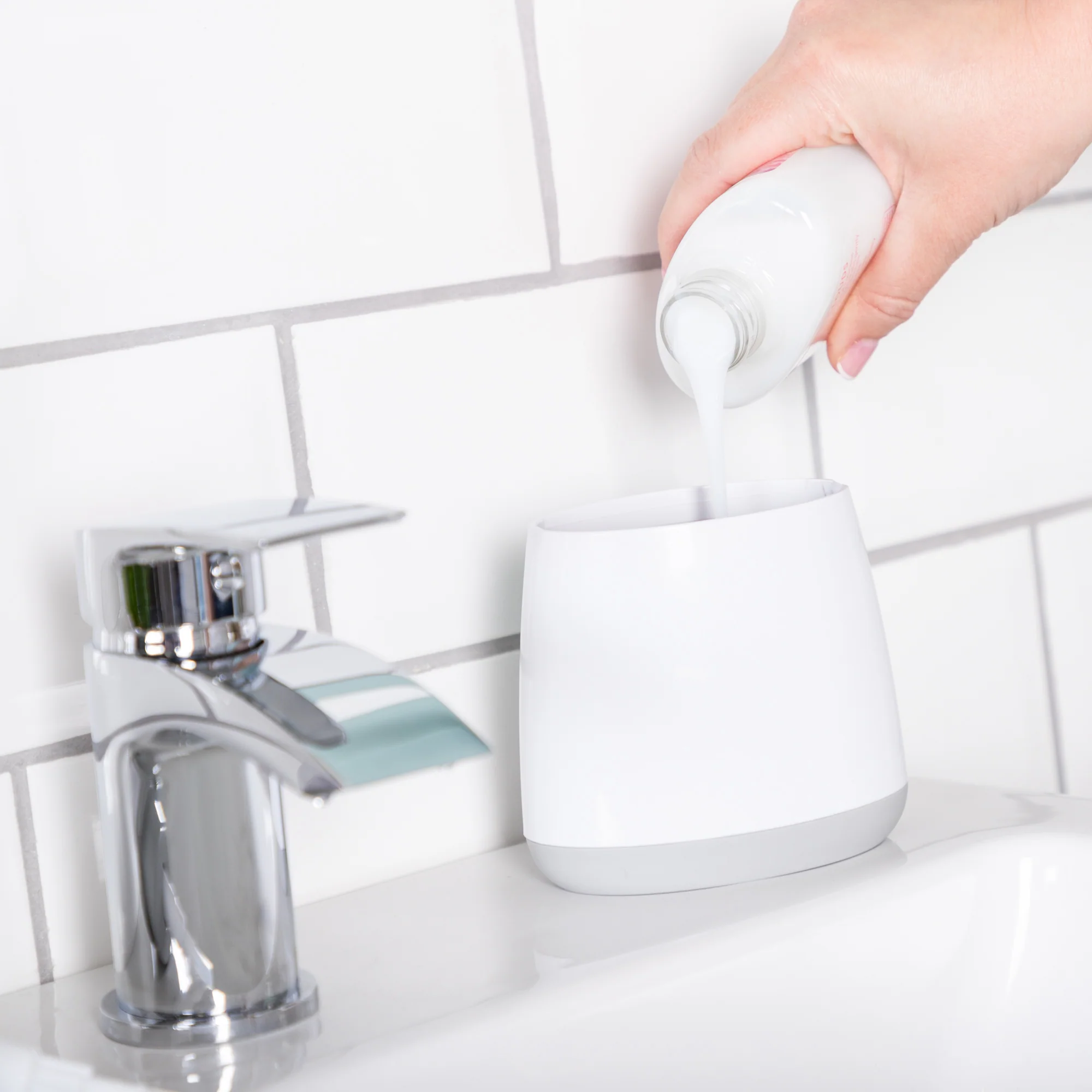 Minky Bathroom Soap Dispenser - Image 5