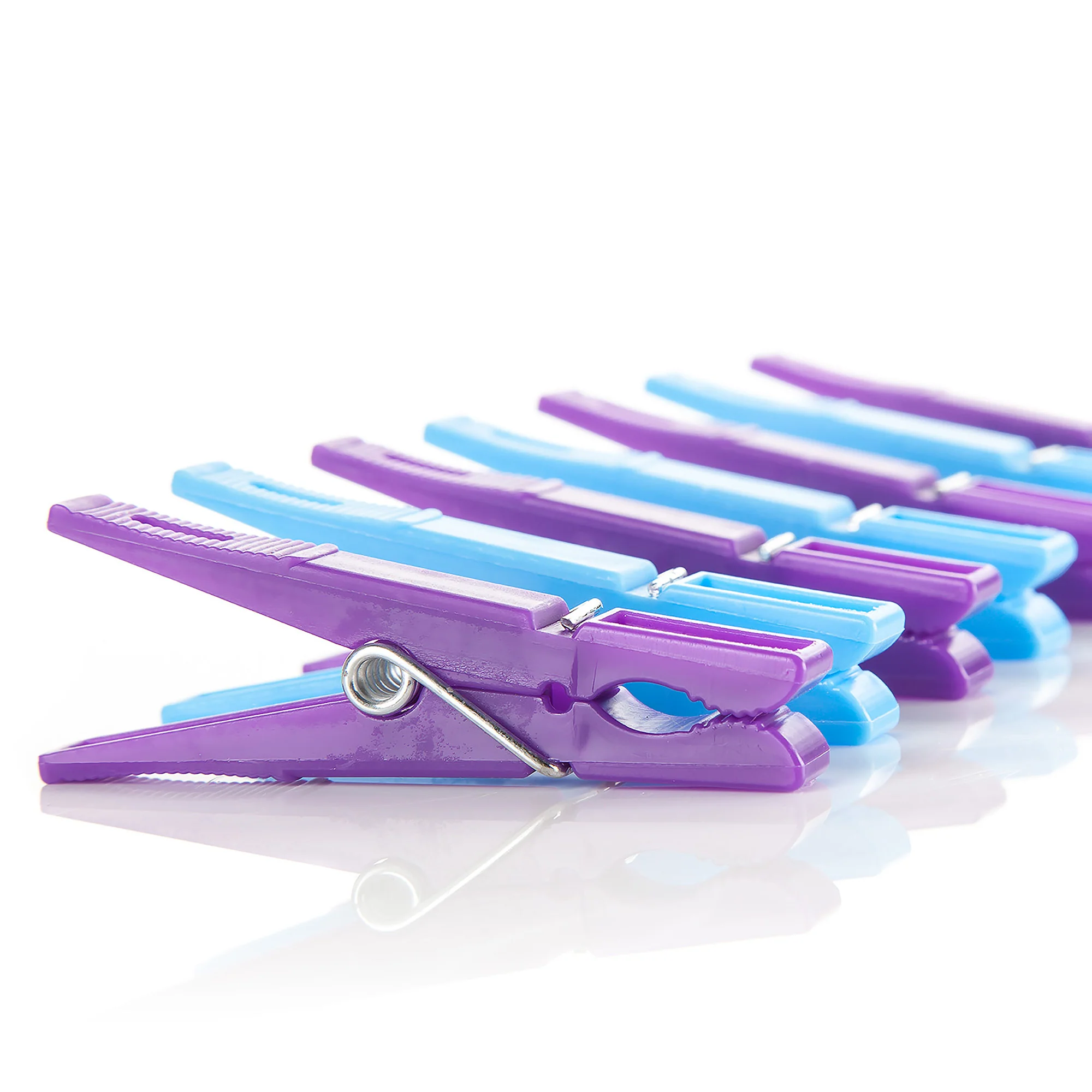 Minky Essential Plastic Clothes Pegs - Pack of 36 - Image 3