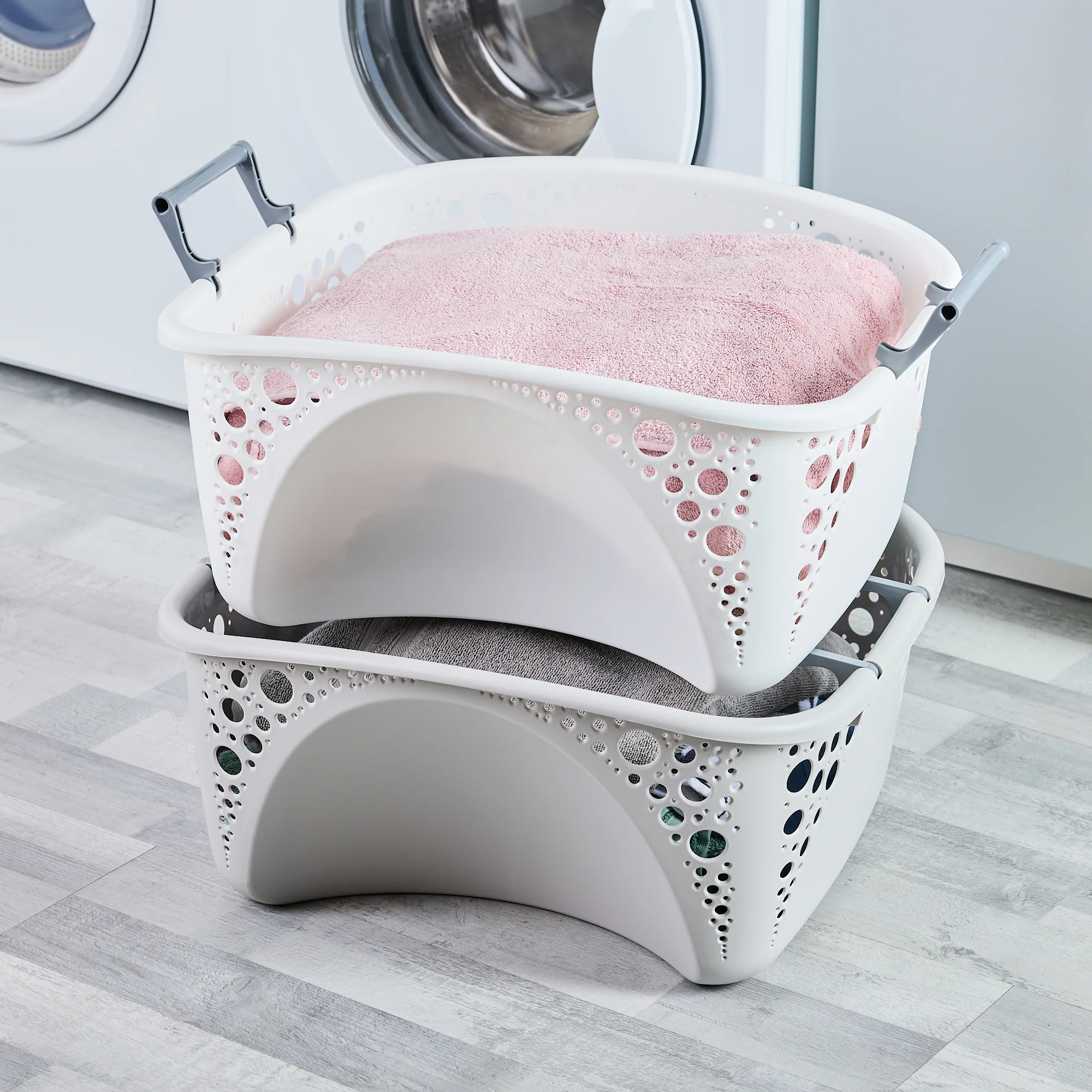 Minky Laundry Basket - 40L Washing Basket with Folding Handles - Image 4