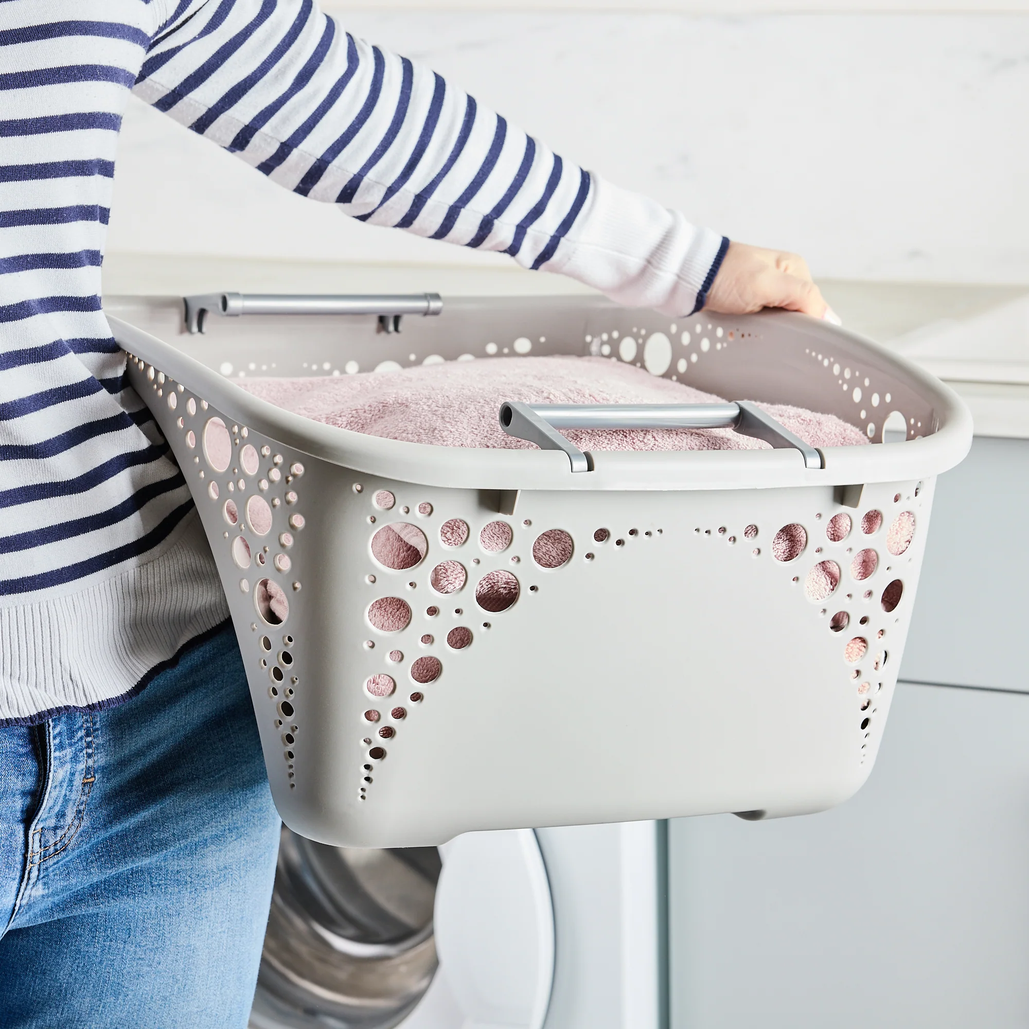 Minky Laundry Basket - 40L Washing Basket with Folding Handles - Image 5