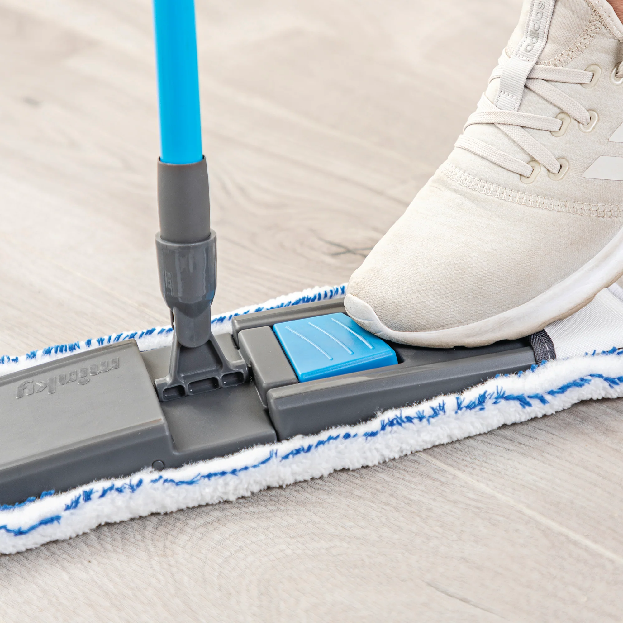 Minky Microfibre Mop Pad Refill - Image 4