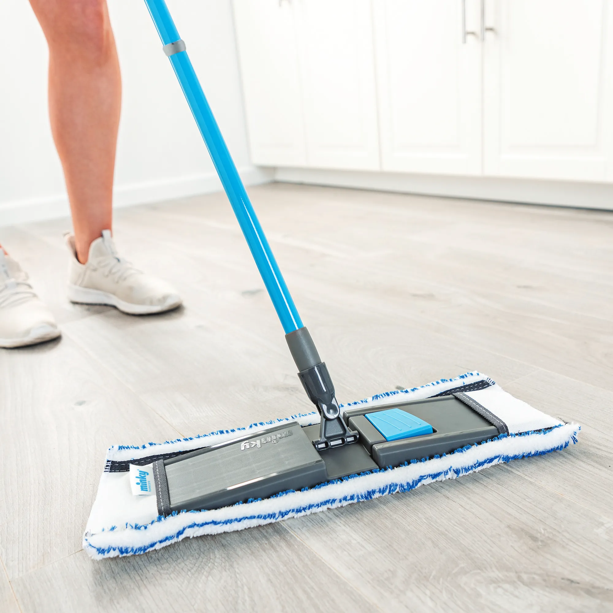 Minky Triple Action Flat Mop - Image 3