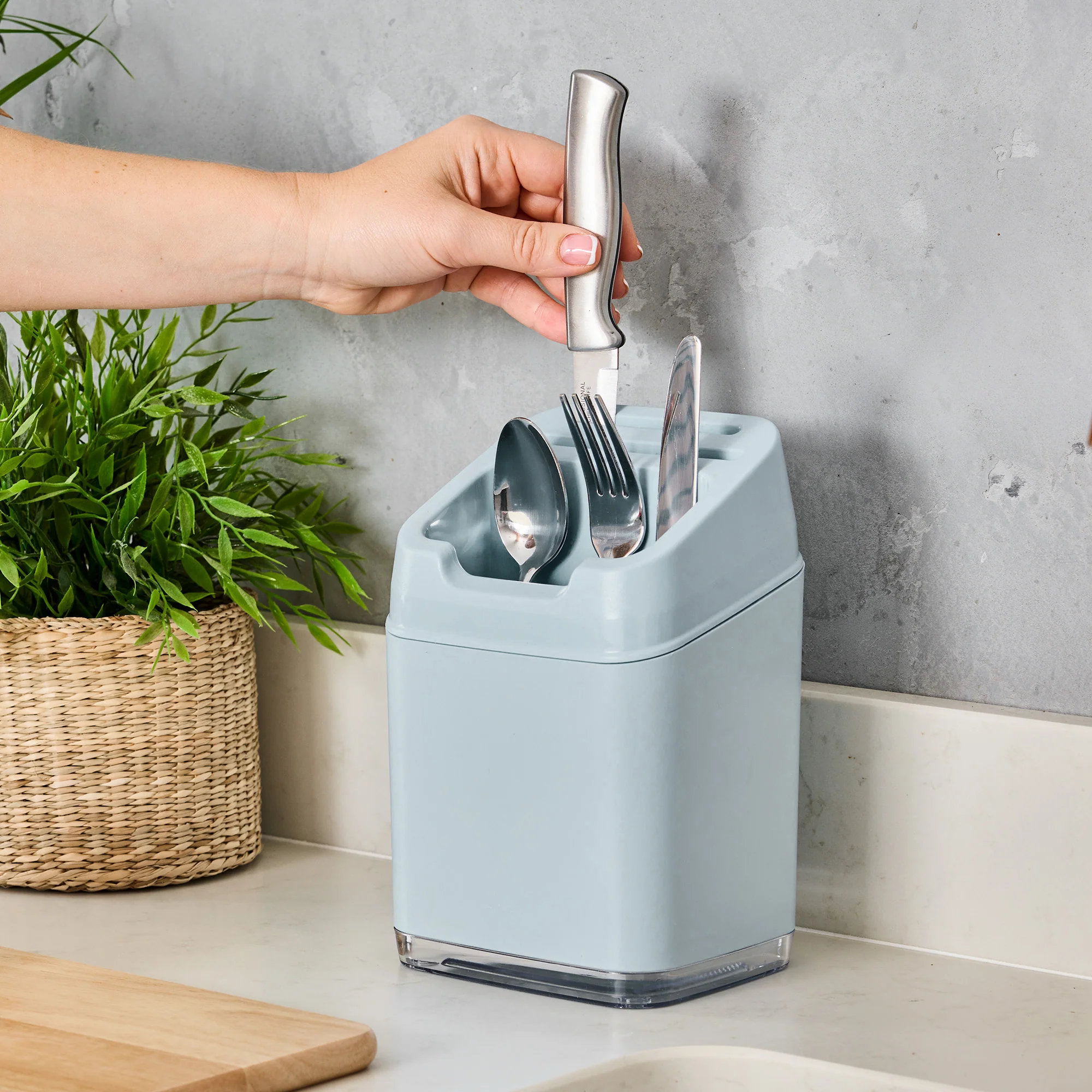 Minky Utensil Caddy - Image 3